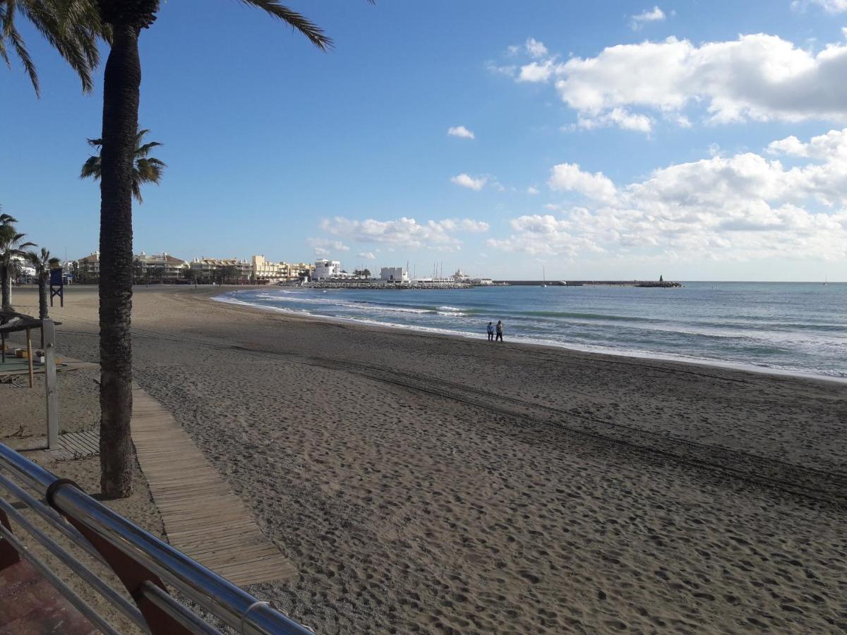 Malaga Downtown And Beach Apartment Exteriör bild